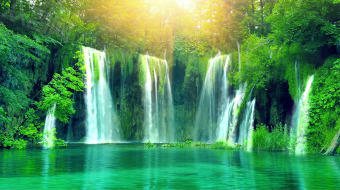 绿色森林瀑布水流仙境唯美背景视频素材-众图网