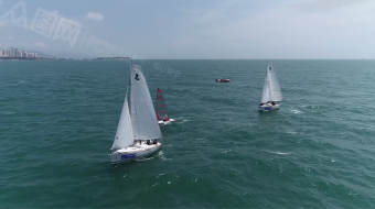 航拍城市海洋帆船运动比赛实拍视频素材 风景视频-众图网