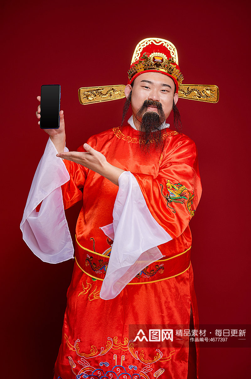 新年财神爷手拿展示手机人物摄影图素材