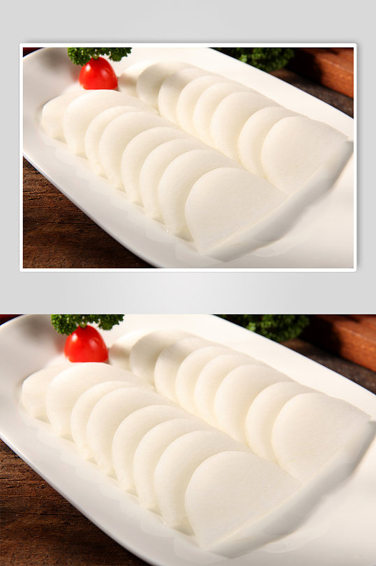 家常白萝卜片火锅美食菜品摄影图片