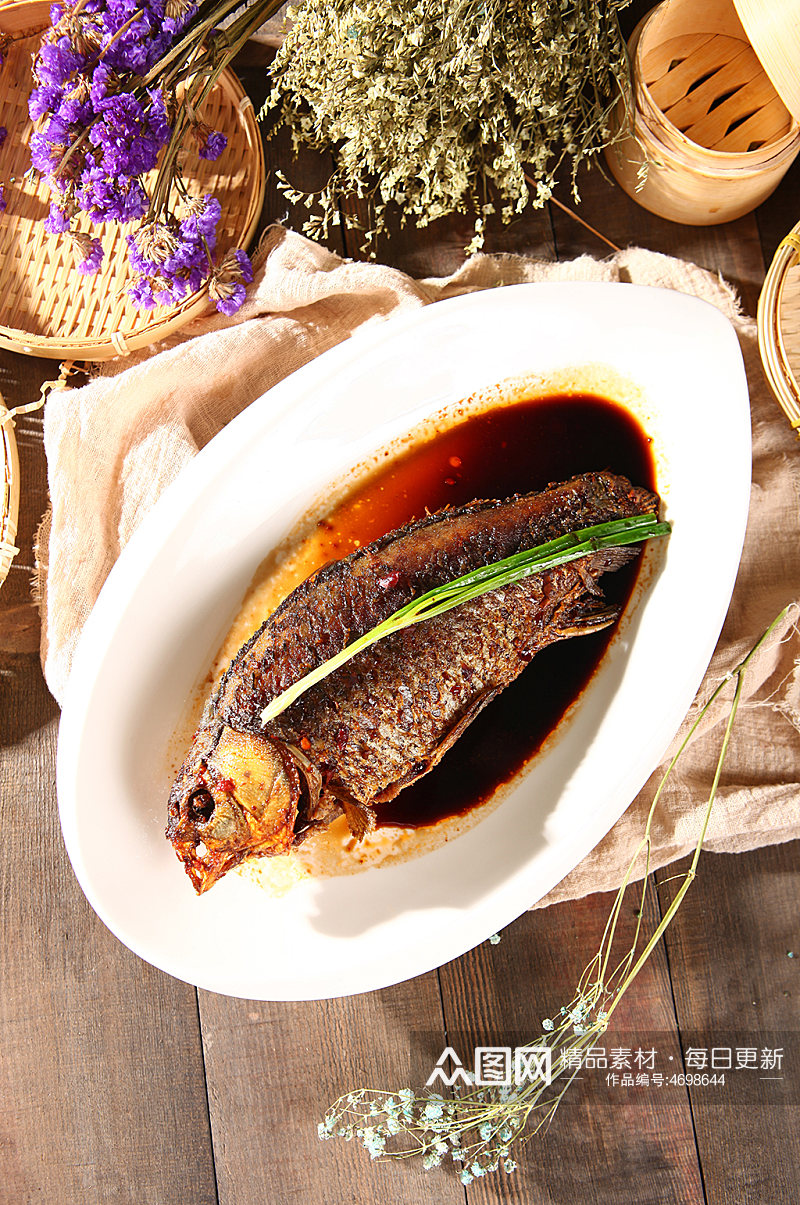 家常菜品葱烧鲫鱼鱼类美食菜品摄影图片素材