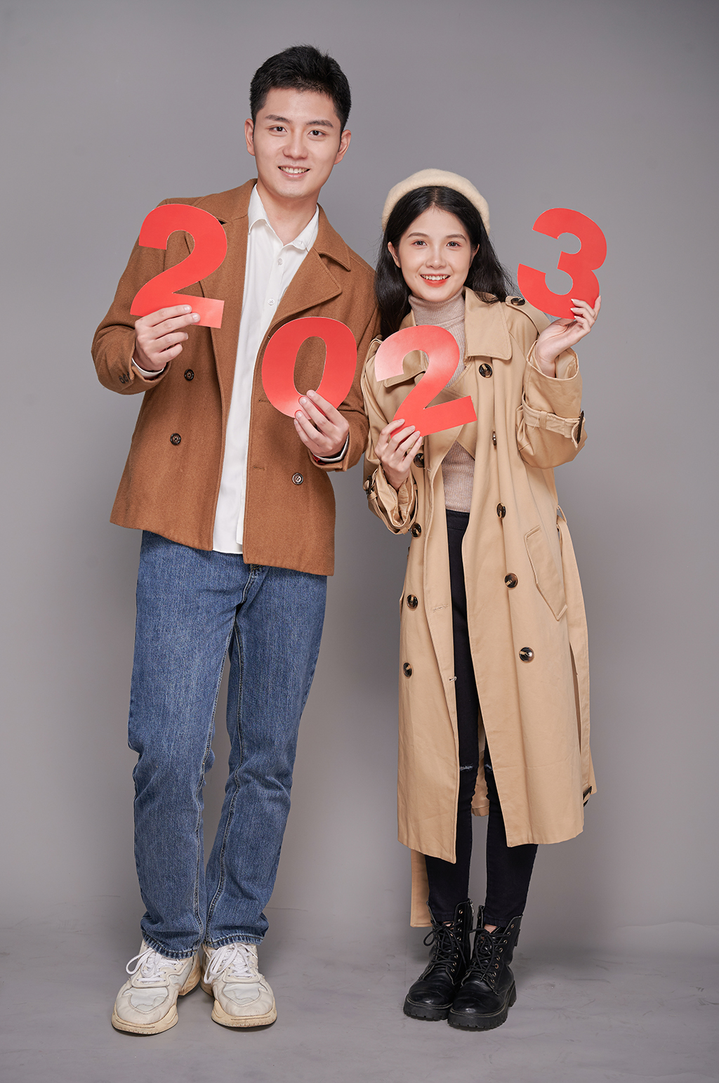 情人节秋冬情侣2023新年人物摄影图片素材