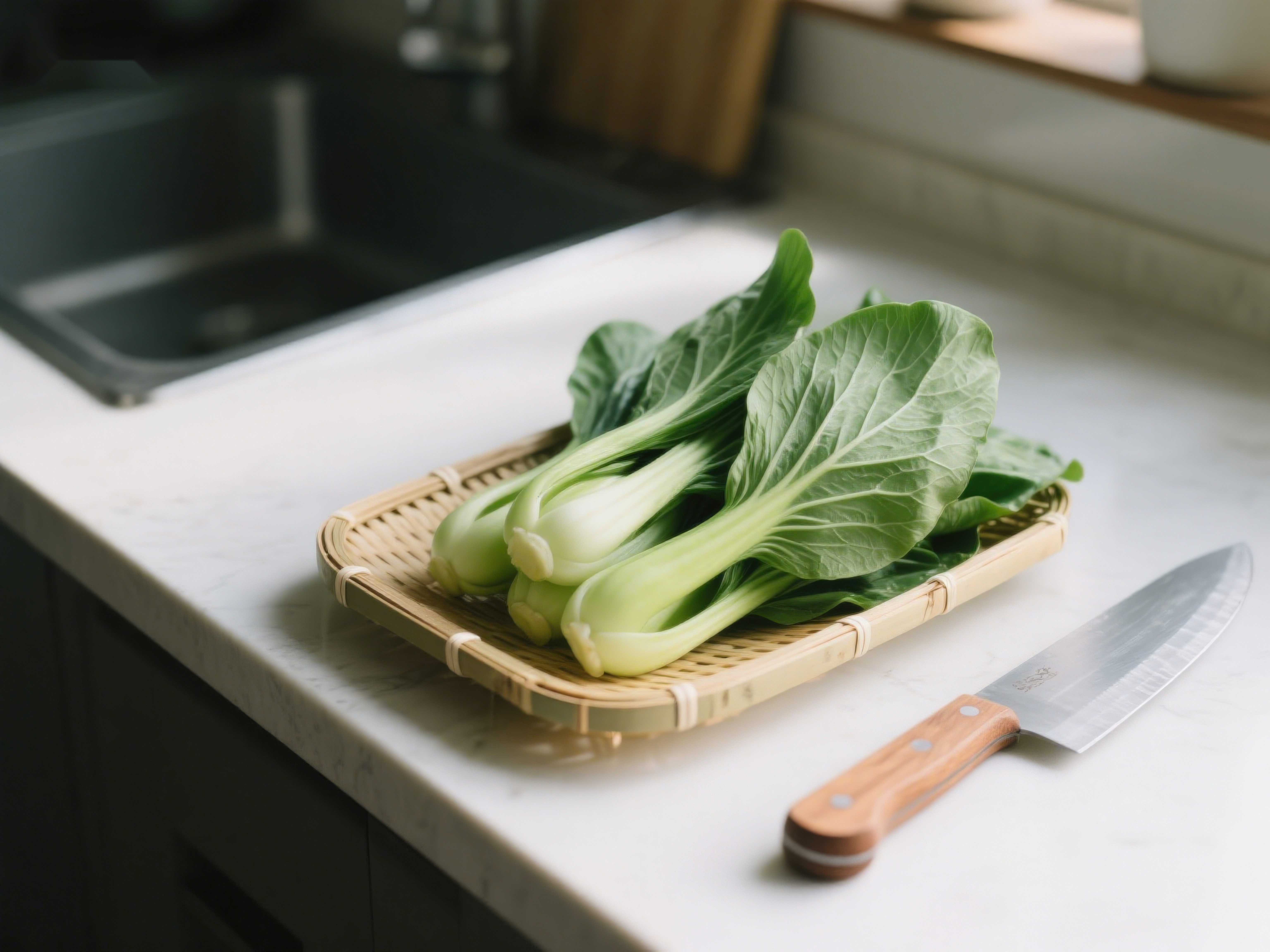 厨房台面上的青菜与刀具素材