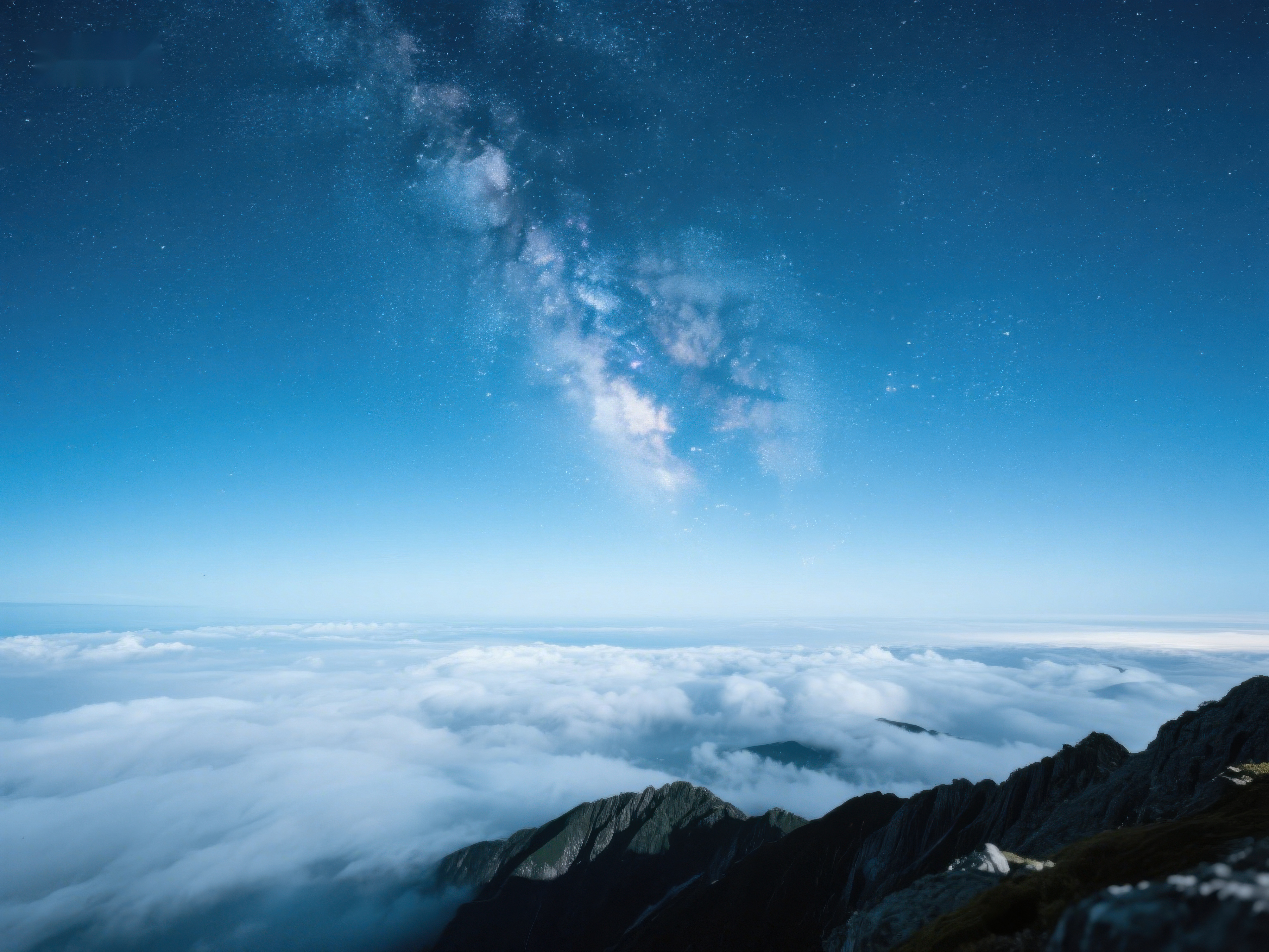 星夜云海山巅静谧素材