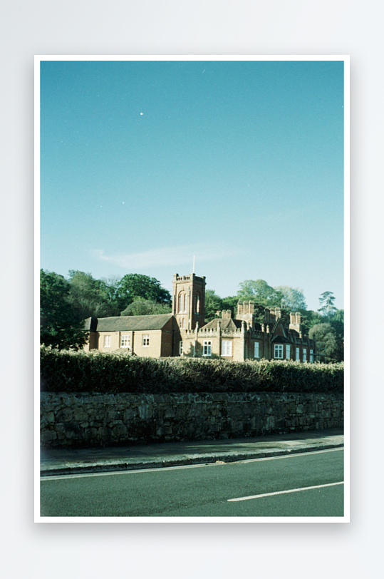 乡村教堂建筑群远景-众图网