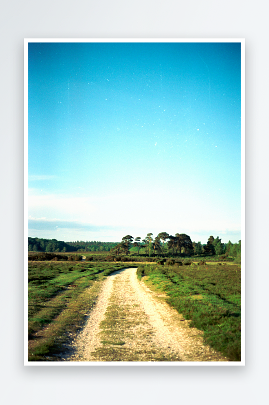 乡间土路延伸至远方-众图网