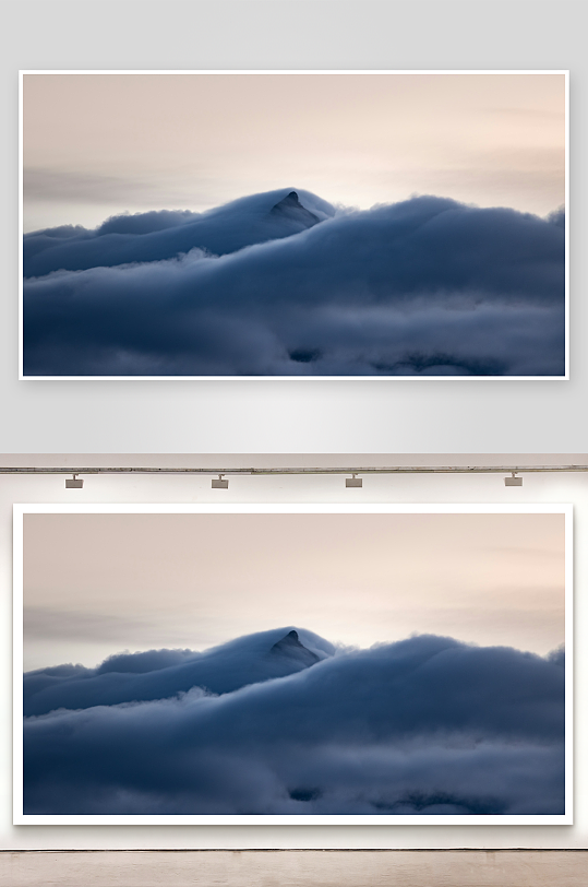 云海之上山峰若隐若现-众图网