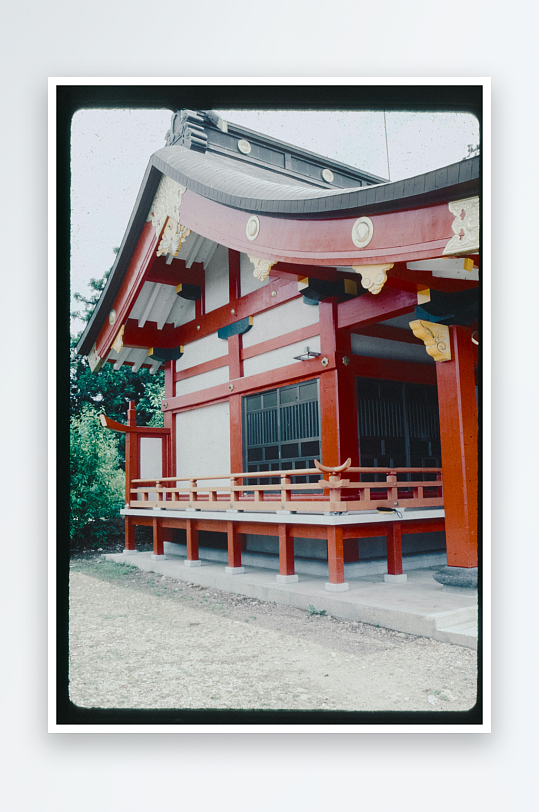 传统日式红色神社建筑-众图网