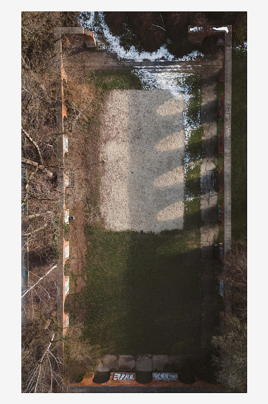 俯瞰公园绿地与小径-众图网