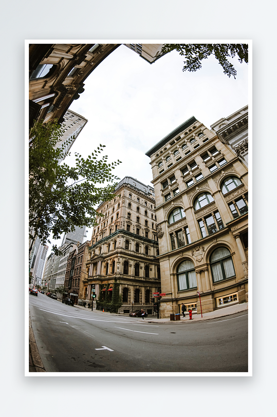 城市街角的历史建筑群-众图网