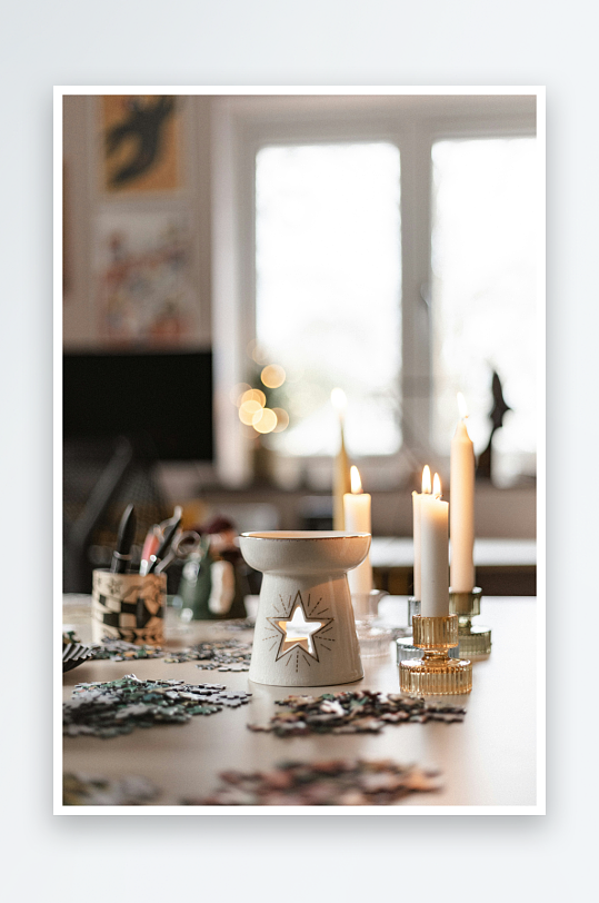 室内烛光与手工装饰场景-众图网