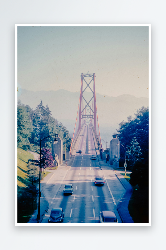 悬索桥上的公路交通-众图网