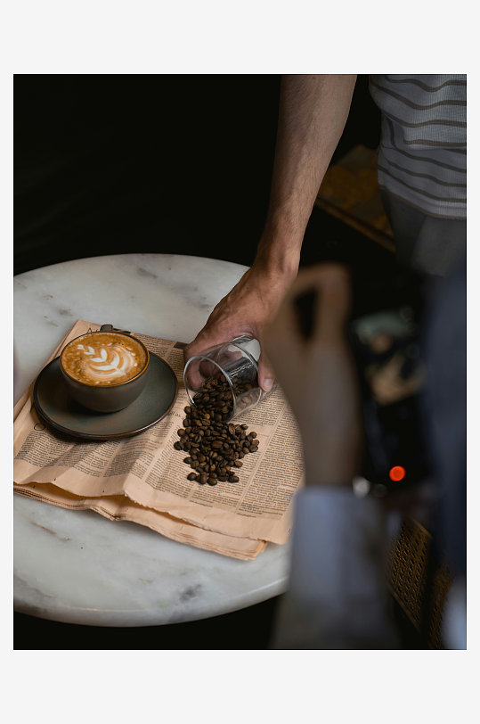 手冲咖啡豆与拉花咖啡-众图网