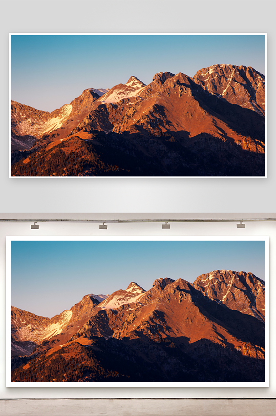 日落时分的雪山峰峦-众图网