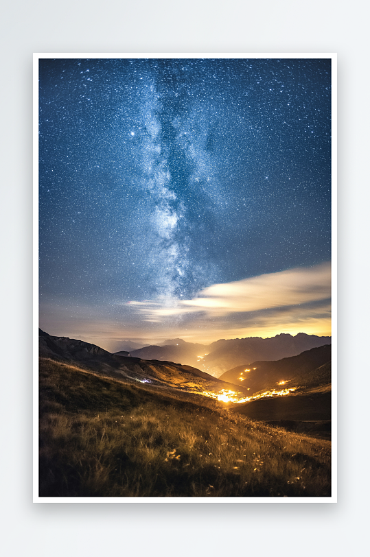 星空下的山谷夜景-众图网