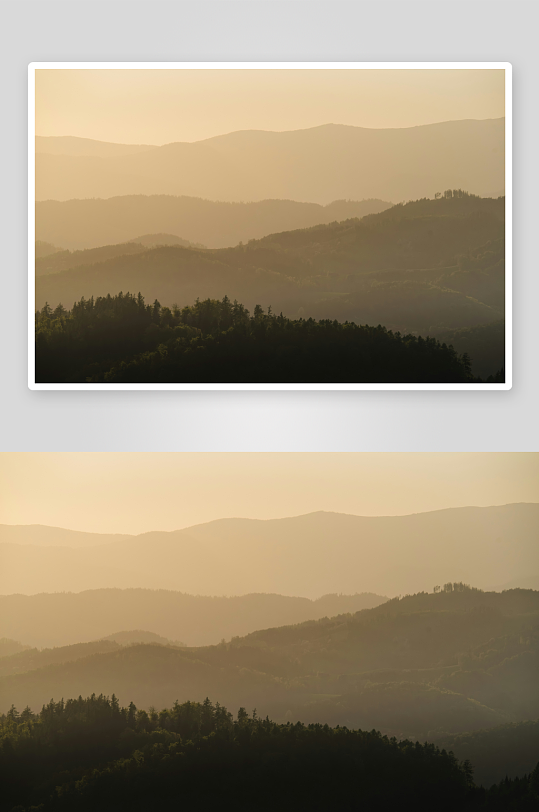 晨雾中的层叠山峦-众图网