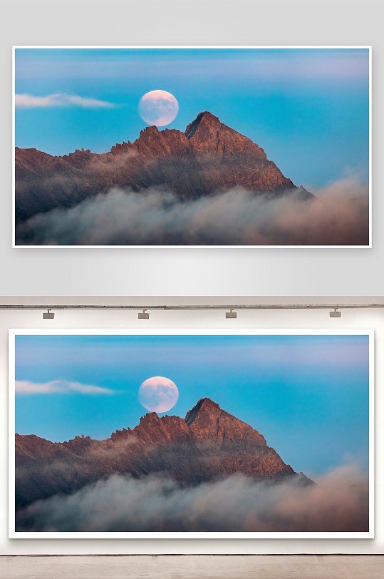 月升山巅云海缭绕-众图网