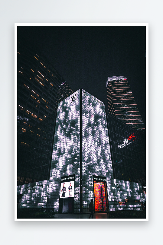 夜景中的发光建筑-众图网