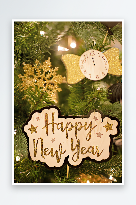 圣诞树上的新年装饰-众图网
