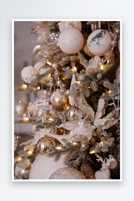 圣诞树装饰细节特写-众图网