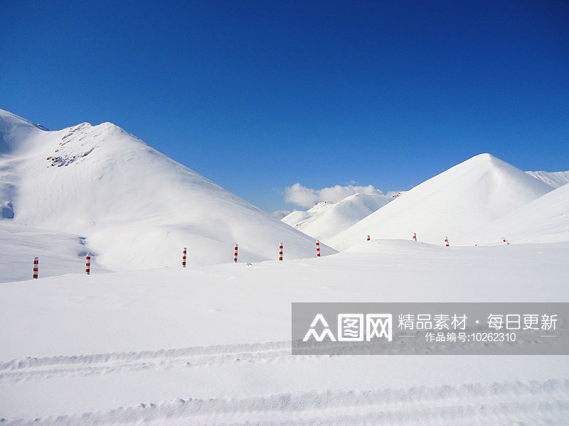 西藏那根拉垭口雪山素材