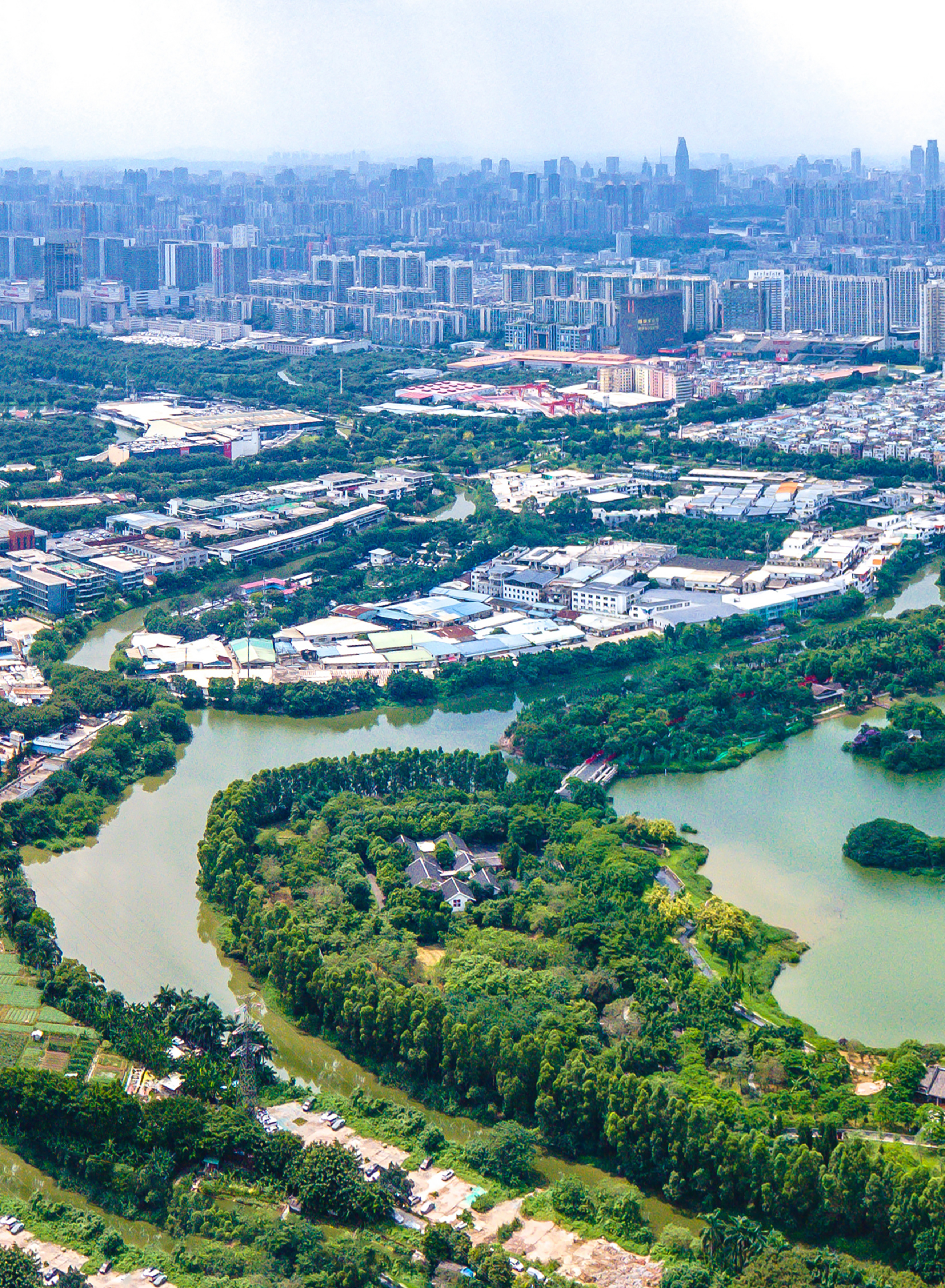 航拍全景海珠湖公园城市建筑群素材