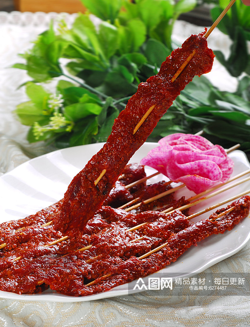 特色菜麻辣牛肉串摄影图片素材