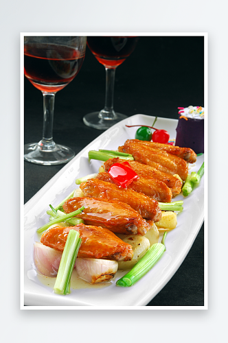沙姜煎焗鸡中翅摄影图片