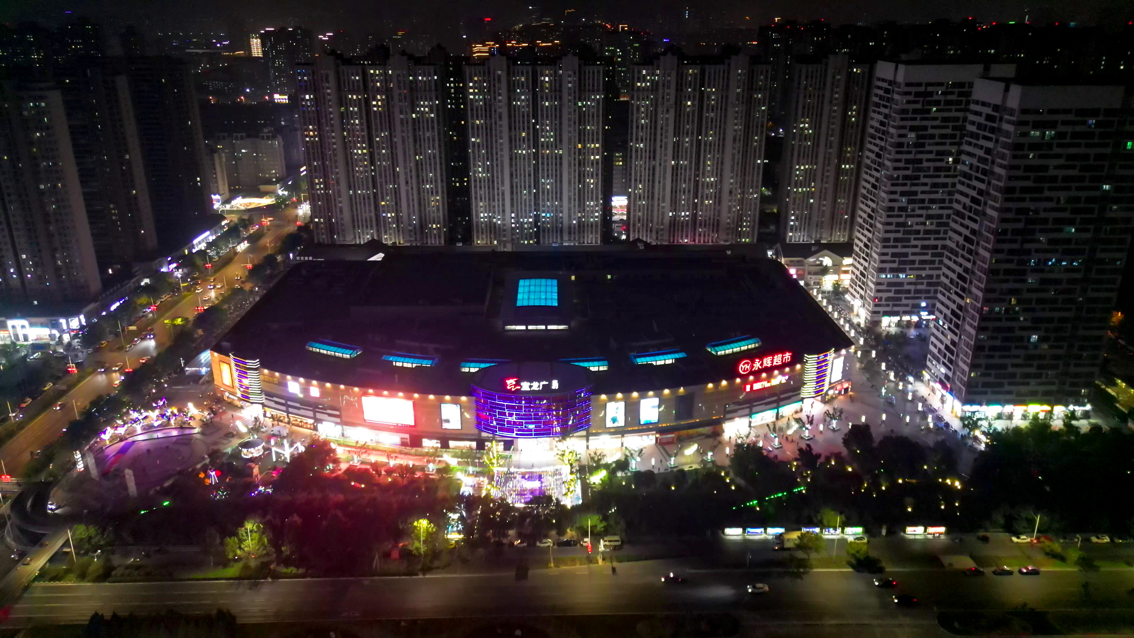 河南新乡市平原博物馆夜景航拍素材