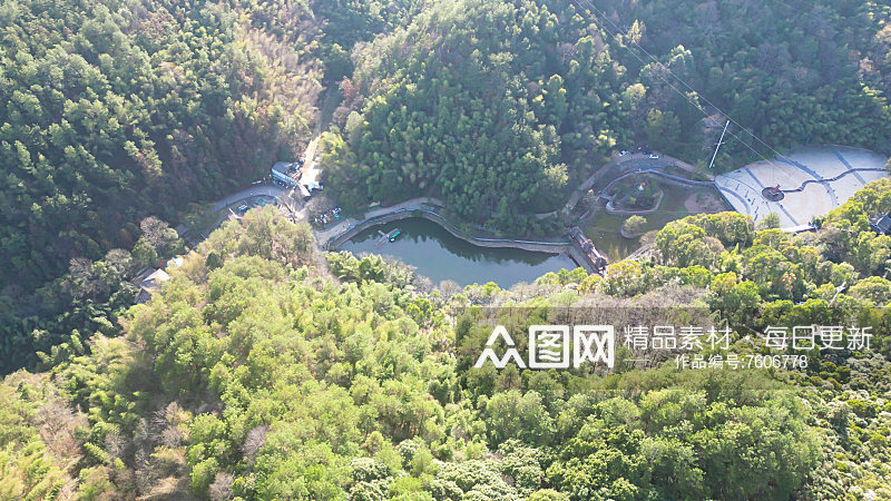 大自然绿色植物森林蜿蜒盘山公路云雾缭绕航素材