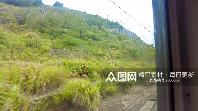 火车窗外风景交通运输风景摄影素材