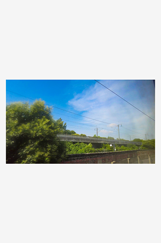 火车窗外风景高铁高架桥实拍