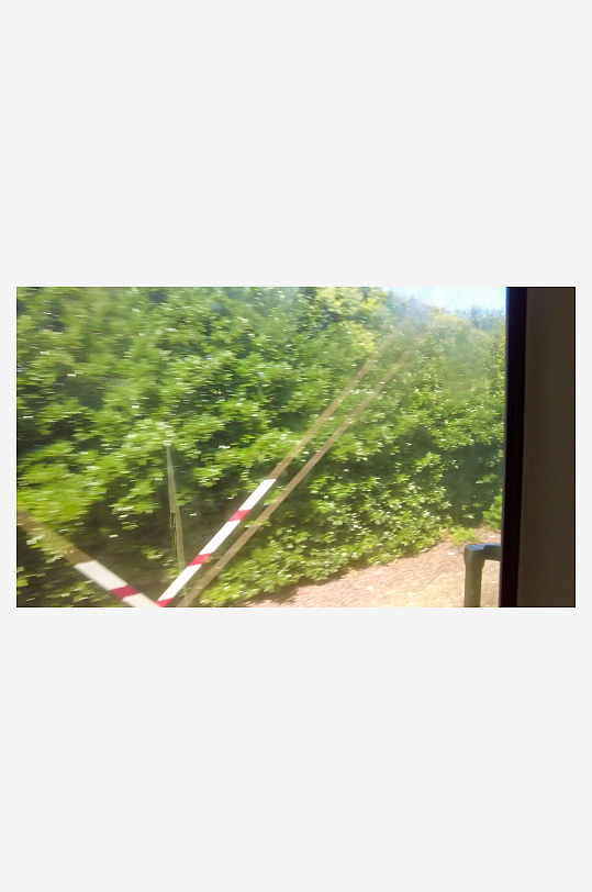 沿途火车窗外风景高铁高架桥摄影图