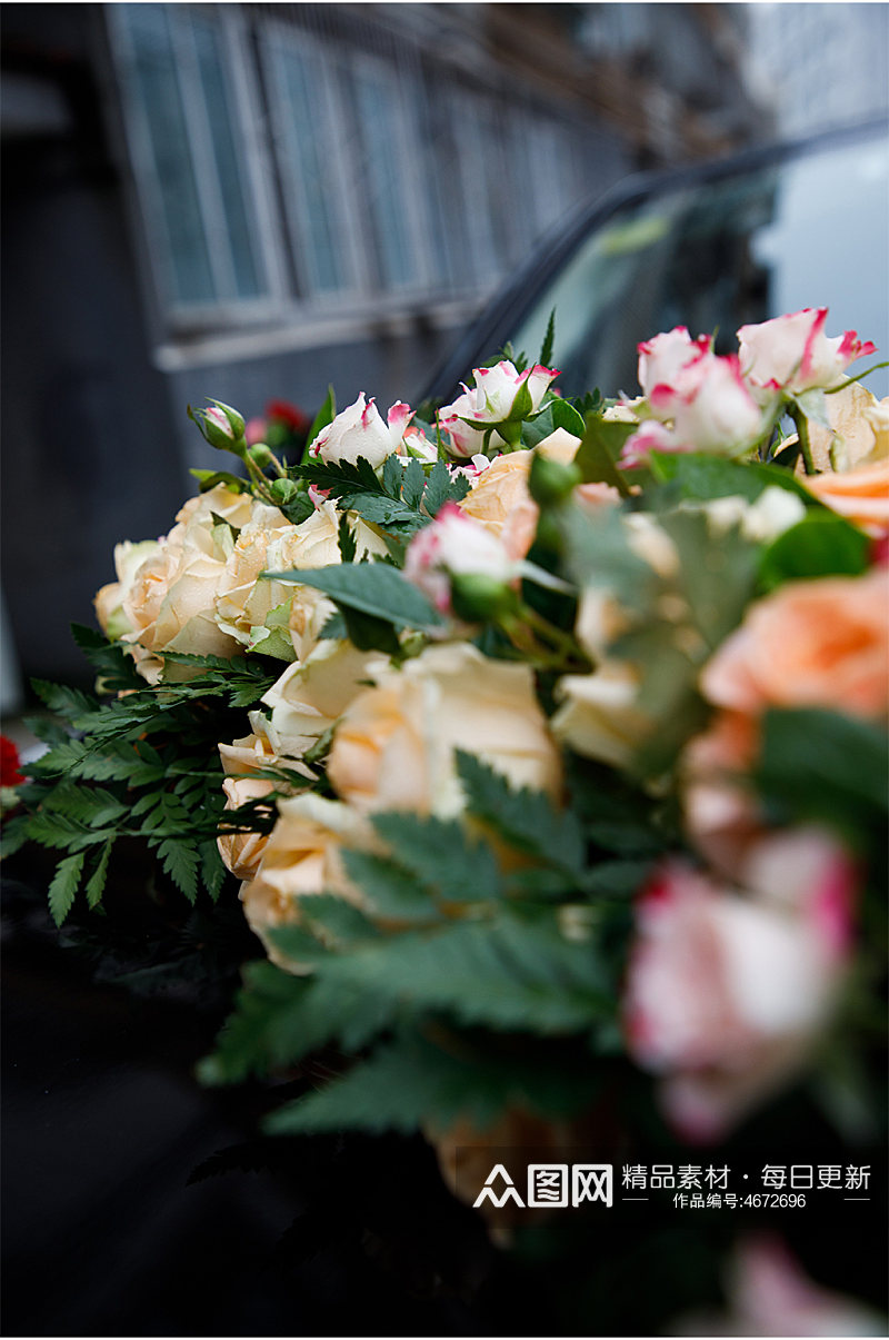 婚车鲜花玫瑰装饰照片素材