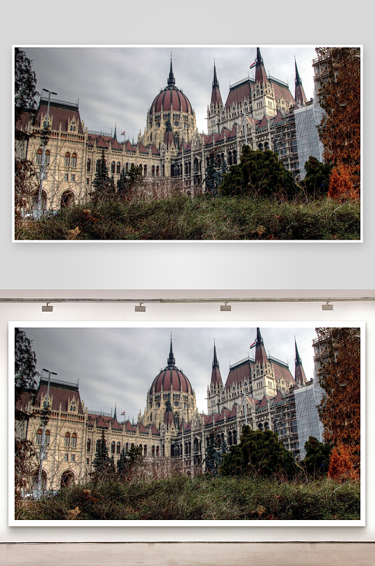 宏伟建筑与秋日树木-众图网