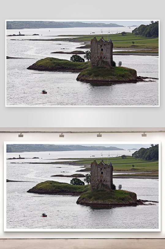 湖中小岛古堡与游船-众图网