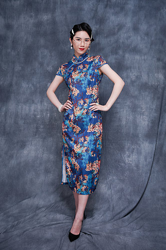 中式旗袍美女站立姿势商业摄影图片商业照片