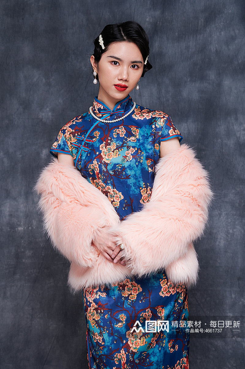 国潮旗袍女性商业摄影图绒毛古风外套照片素材