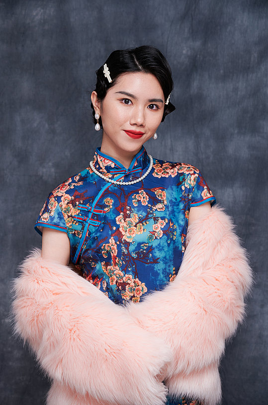 国潮女性旗袍美女商业摄影图人像照片