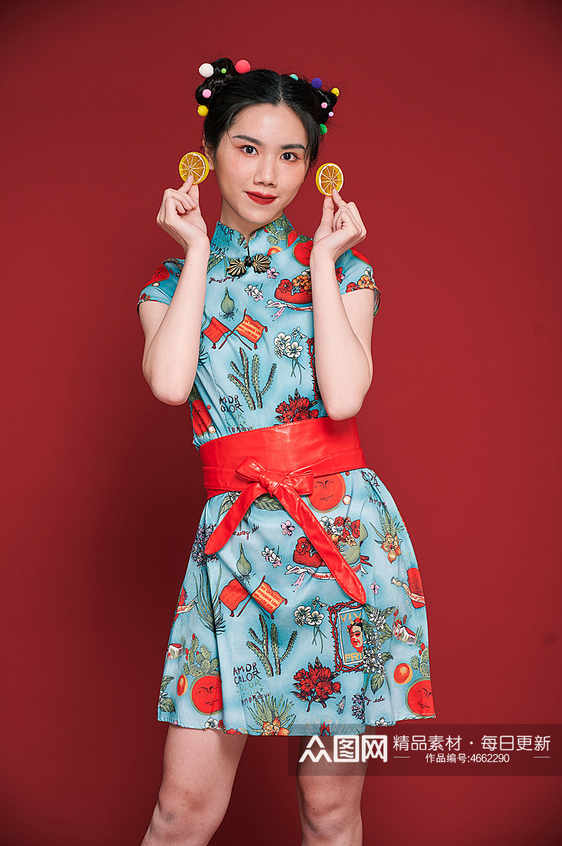 创意水果造型国潮旗袍美女商业摄影图素材