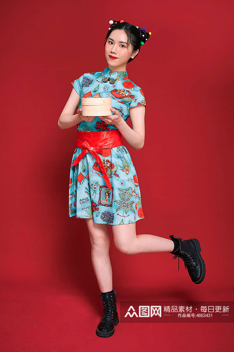 旗袍美女传统美食造型时尚国潮人物摄影图片素材