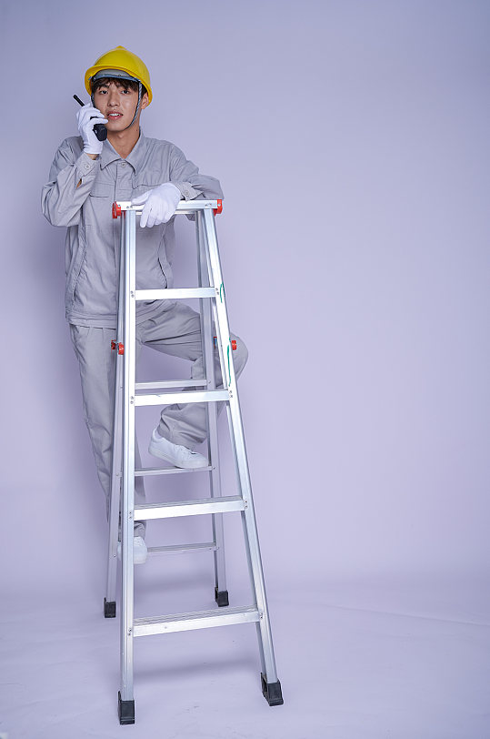 维修师傅电工工人照片商业摄影图片