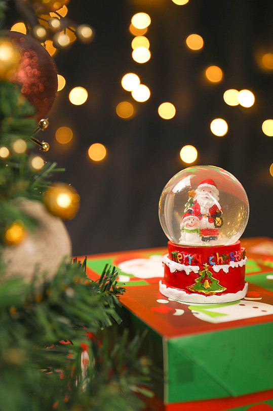 圣诞节物品水晶球元素摄影图片