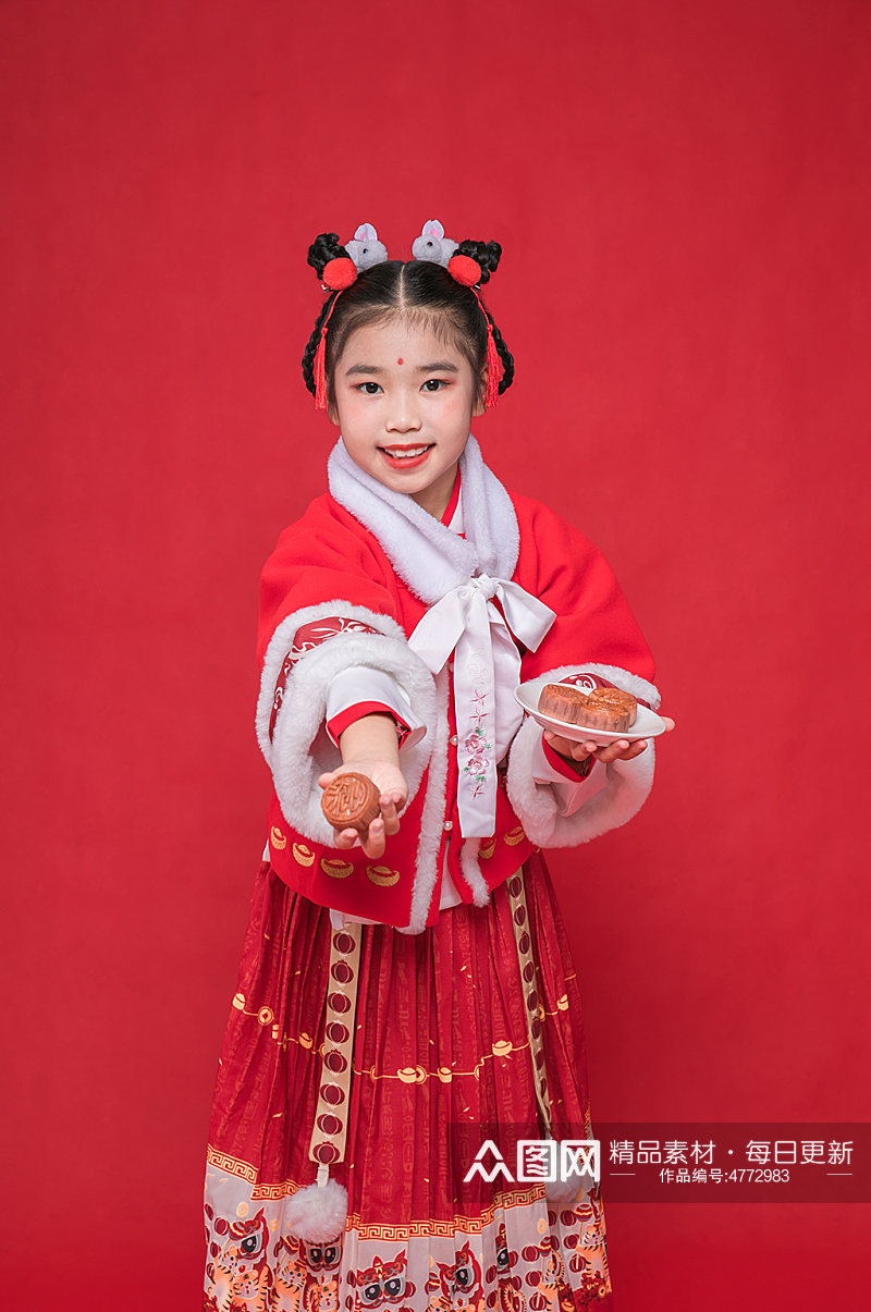 可爱小女孩春节美食贺岁新年人物摄影图片素材