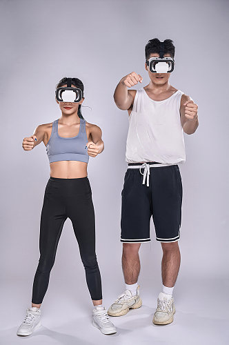 时尚健身健康男女人物VR元素摄影图片