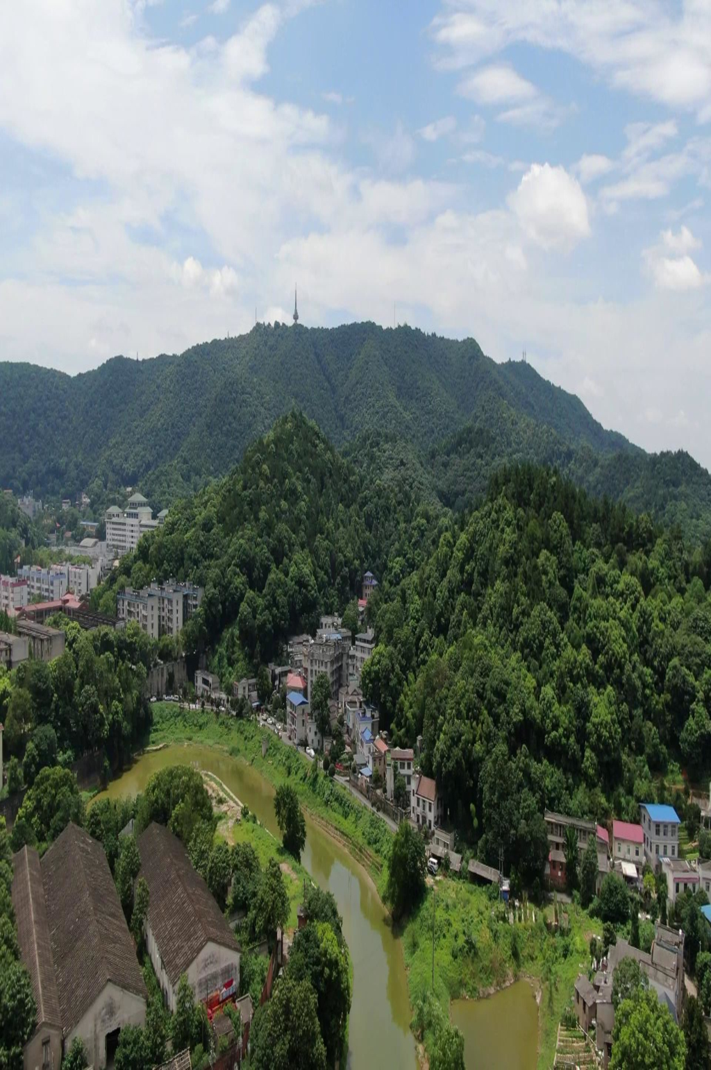 航拍湖南長沙岳麓山風(fēng)景區(qū)素材