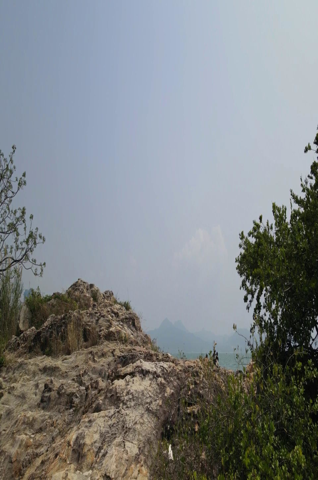 航拍大海礁石岛屿自然风光素材