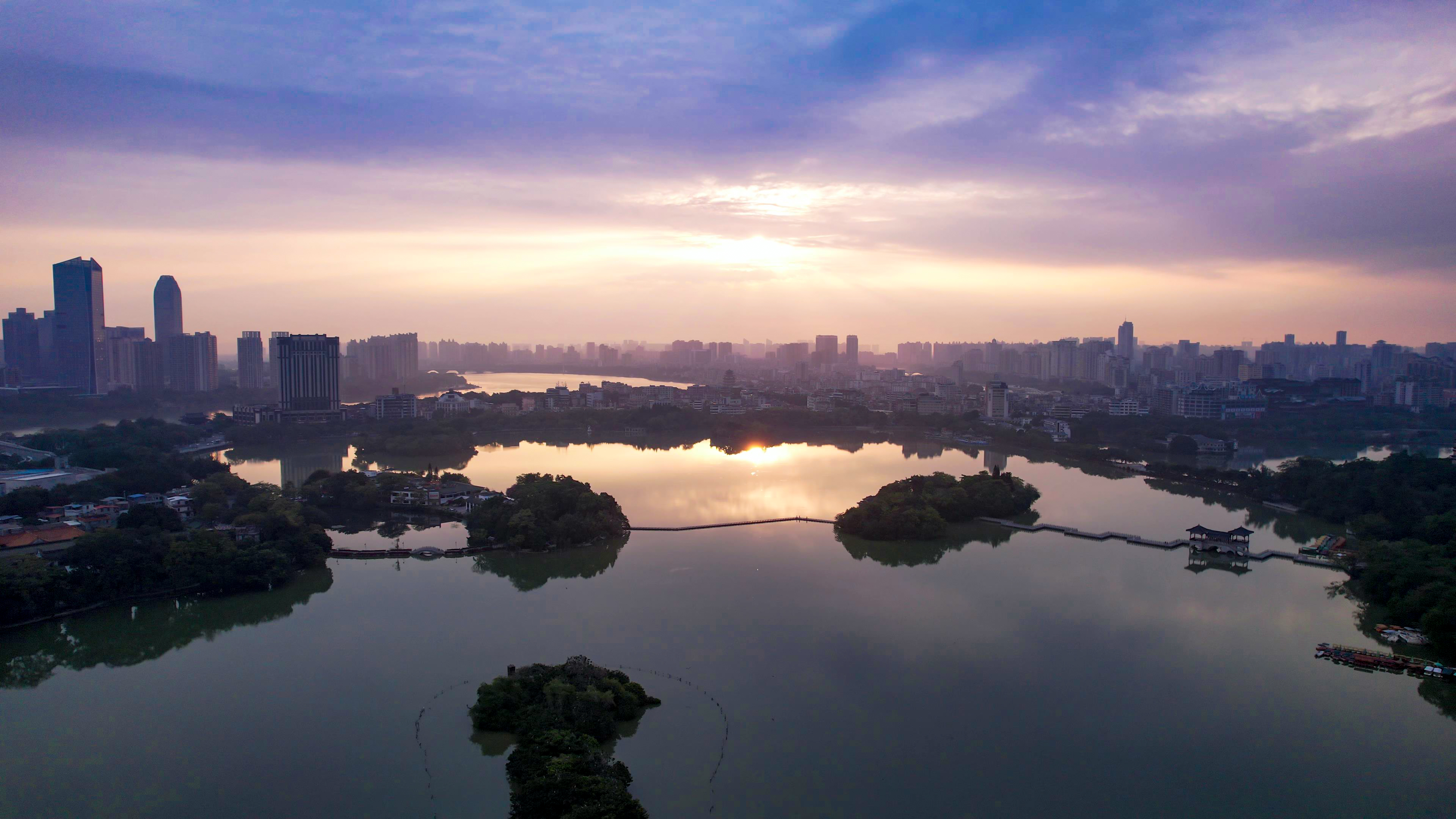 广东惠州城市日出彩霞航拍素材