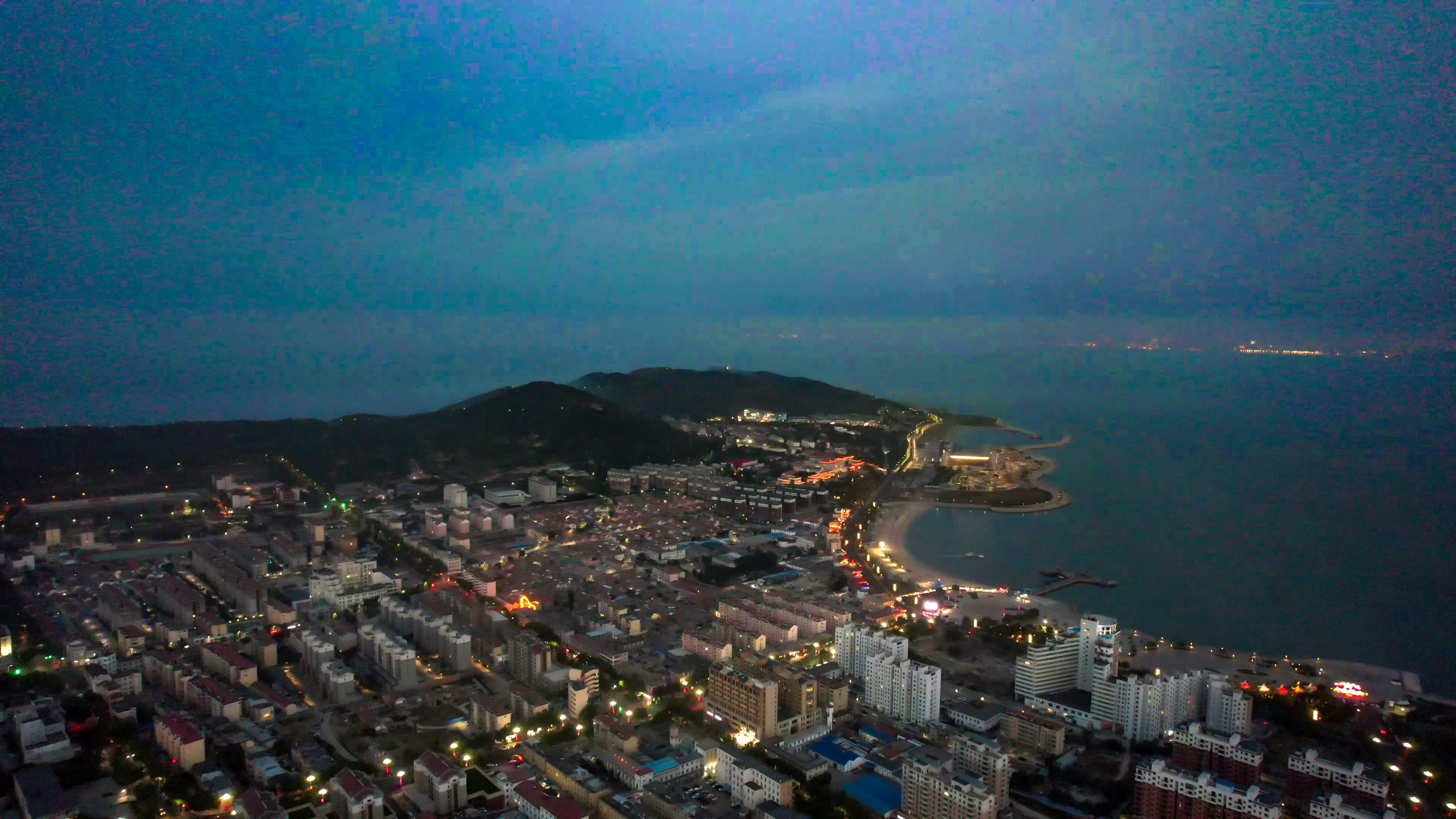 海上日落晚霞夕阳山东长岛日落航拍素材