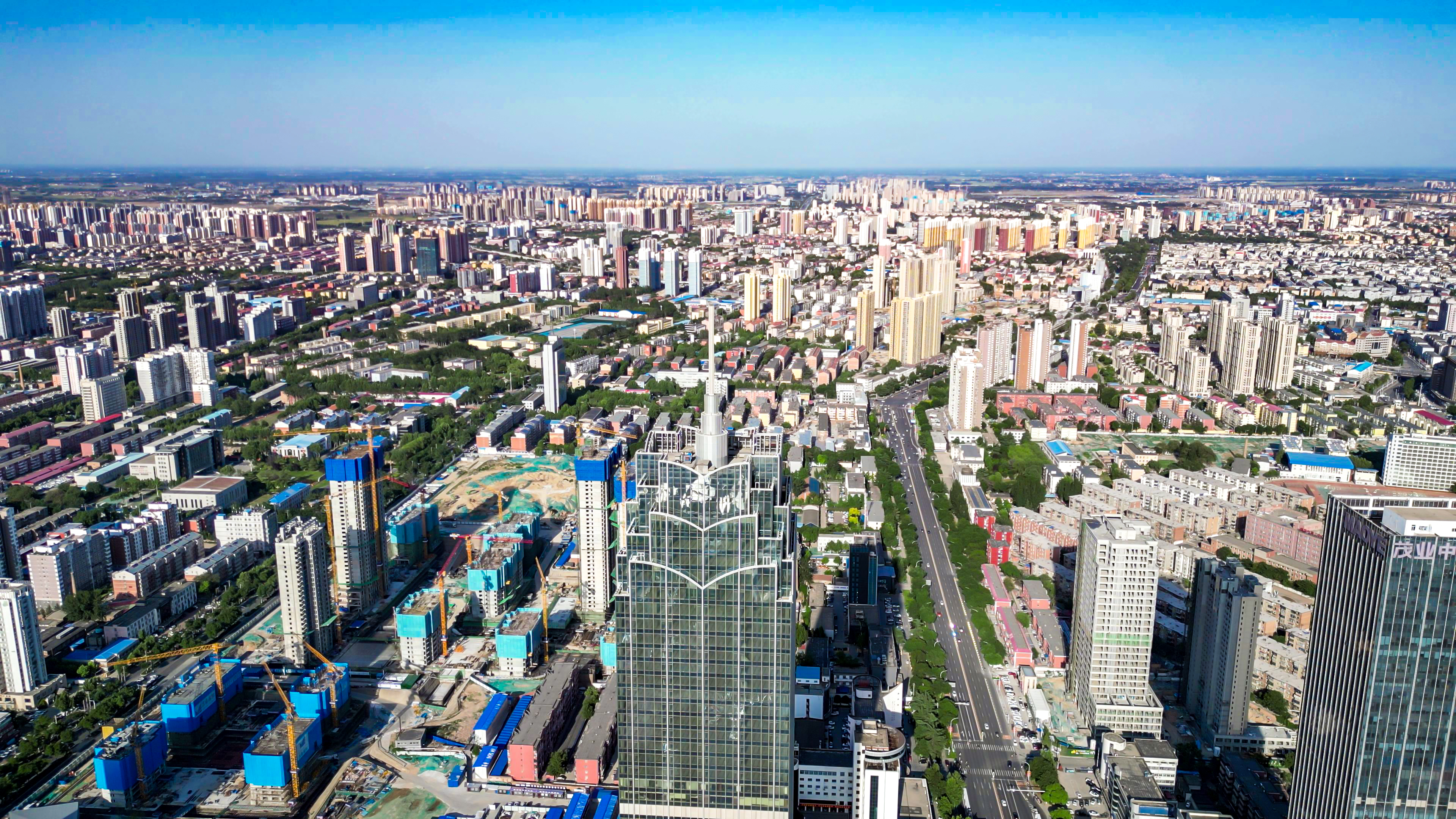 航拍河北保定城市风光天际线素材